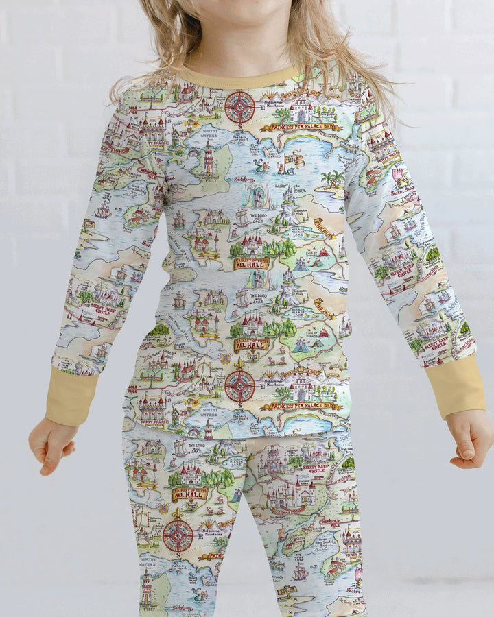 Zweiteiliges Langarm-Pyjama-Set mit Sommerfrüchten