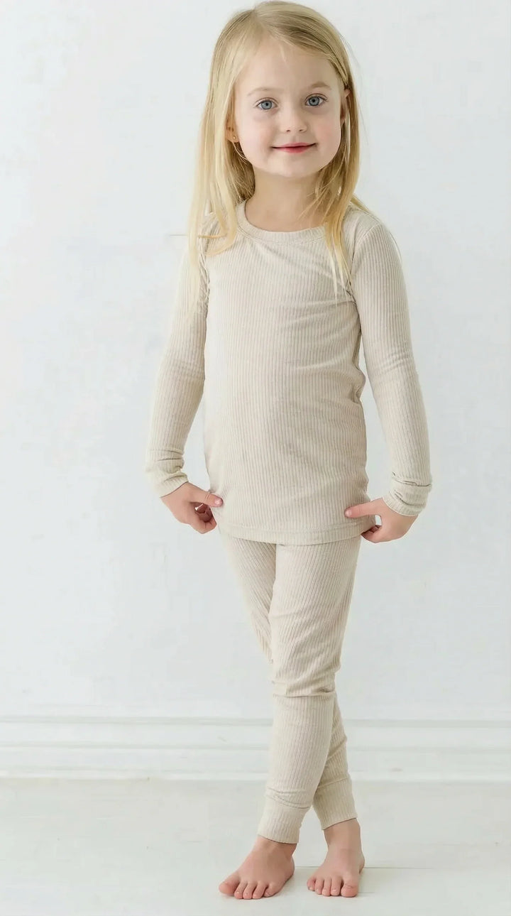 Waldgrünes, geripptes, zweiteiliges Pyjama-Set mit langen Ärmeln 