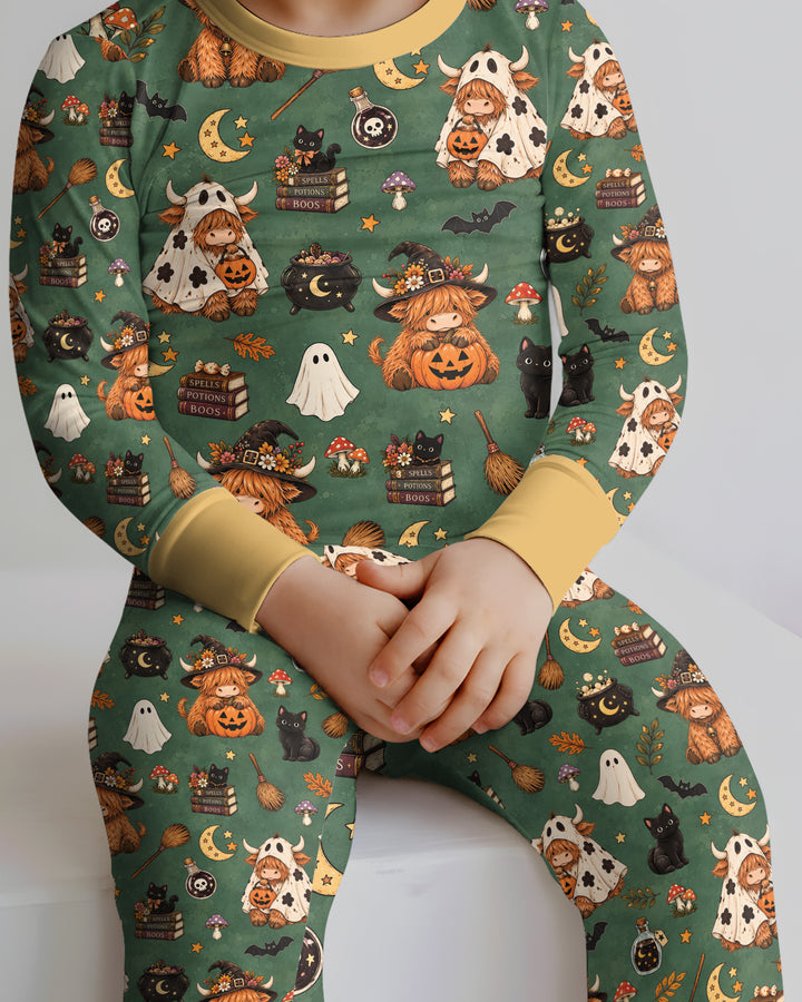 Vintage Highland Cow Halloween Bamboo Two Piece Long Sleeve Pajama Set