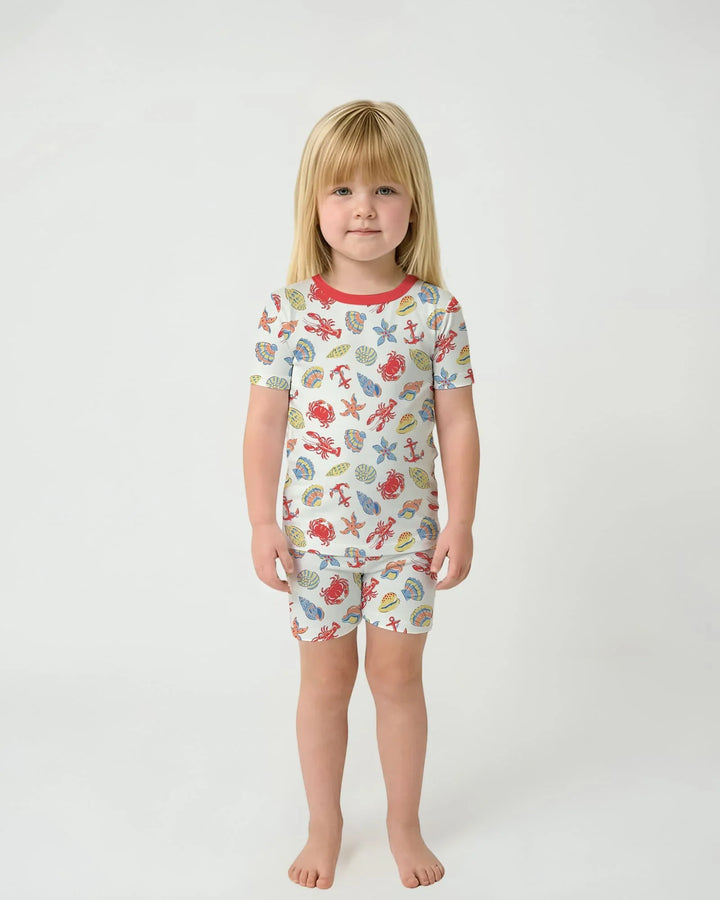 Template Zweiteiliges Pyjama-Set mit kurzen Ärmeln und Shorts