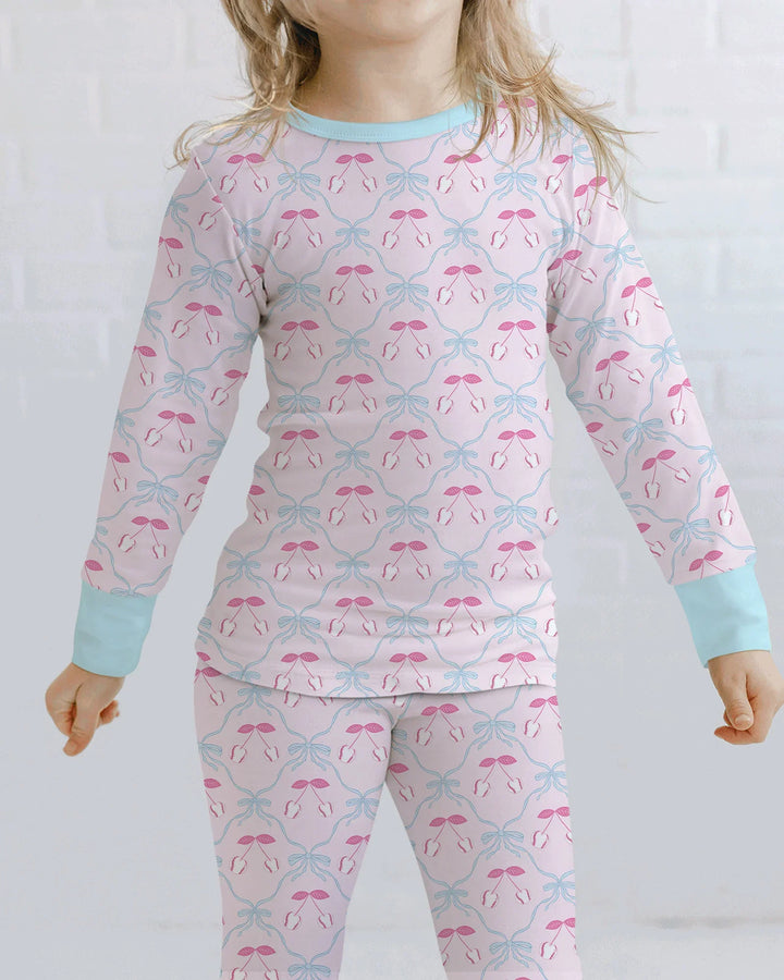 Zweiteiliges Langarm-Pyjama-Set mit Sommerfrüchten