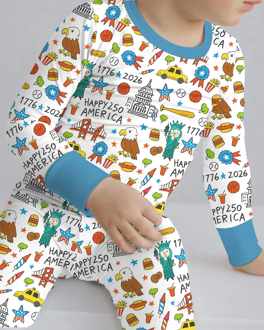 Zweiteiliges Langarm-Pyjama-Set mit Sommerfrüchten