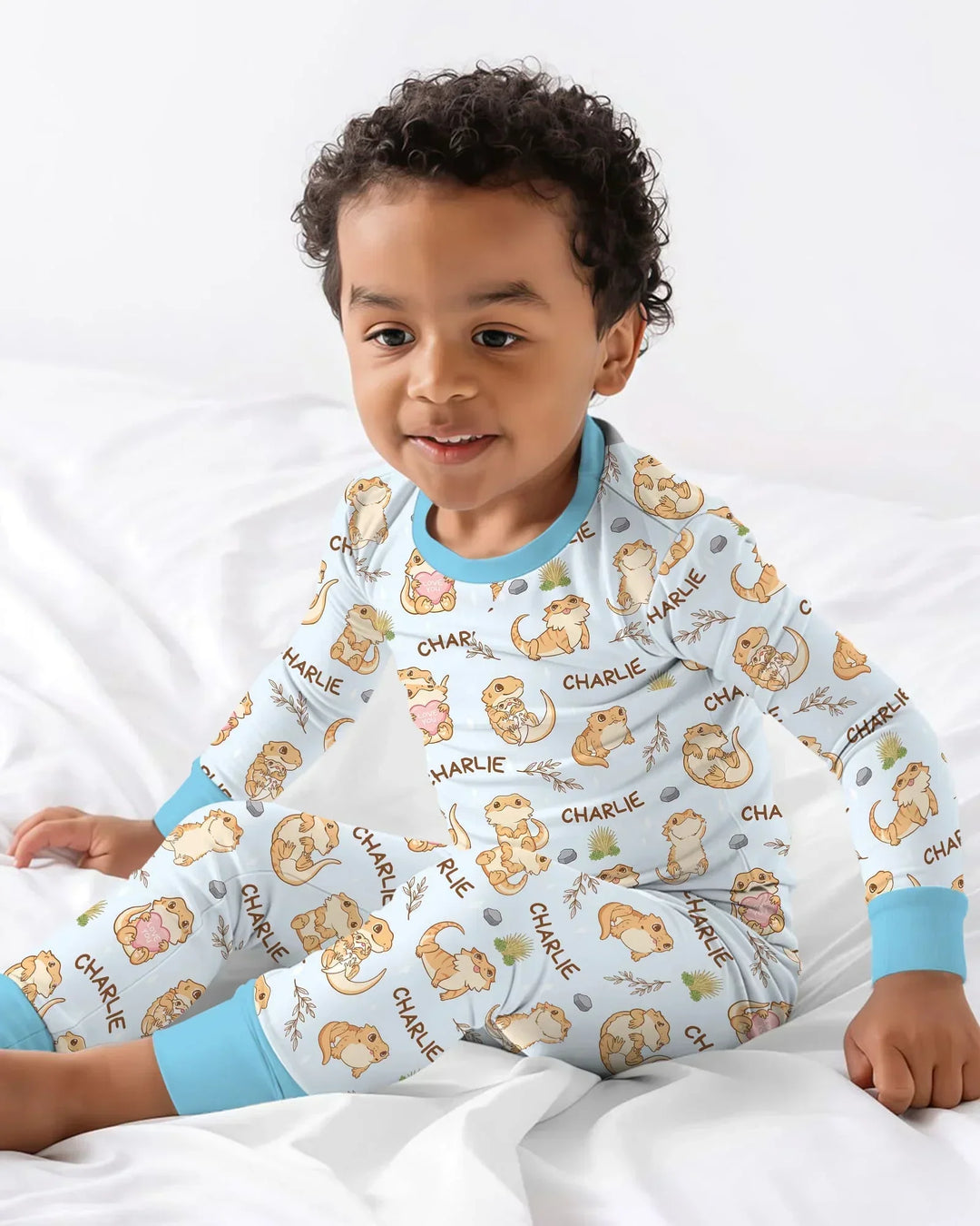 Zweiteiliges Langarm-Pyjama-Set mit Sommerfrüchten