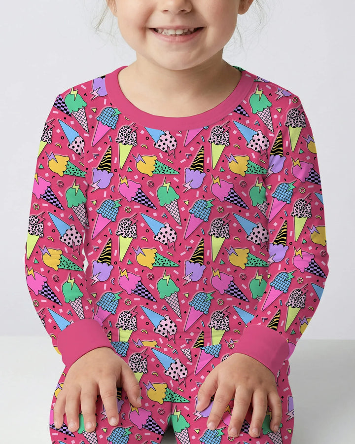 Zweiteiliges Langarm-Pyjama-Set mit Sommerfrüchten
