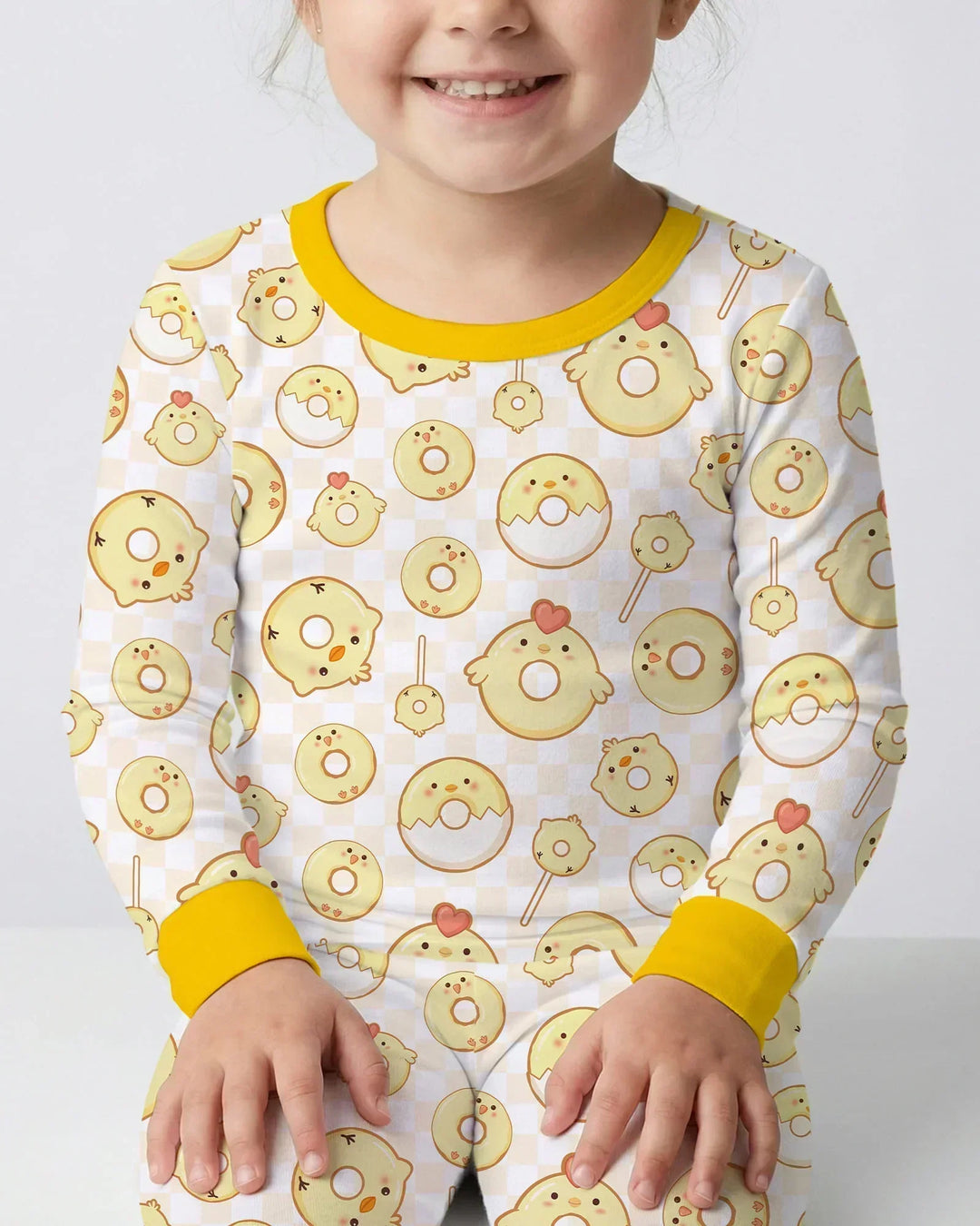 Zweiteiliges Langarm-Pyjama-Set mit Sommerfrüchten