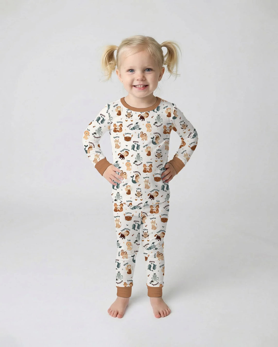 Zweiteiliges Langarm-Pyjama-Set mit Sommerfrüchten