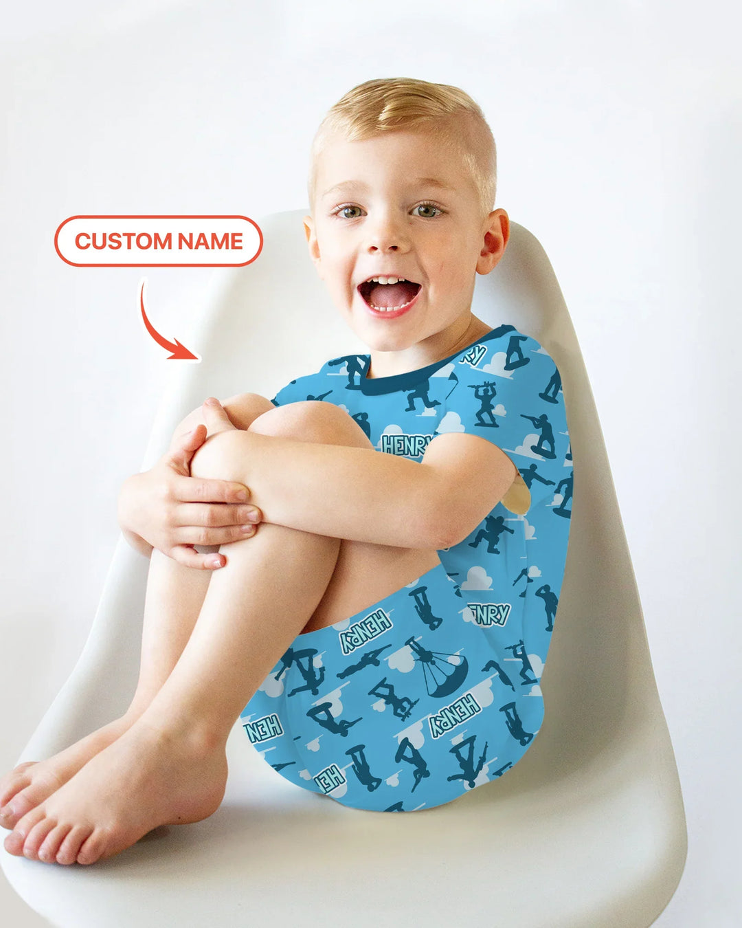 Zweiteiliges Pyjama-Set mit kurzen Ärmeln und Shorts im Sommer-Design