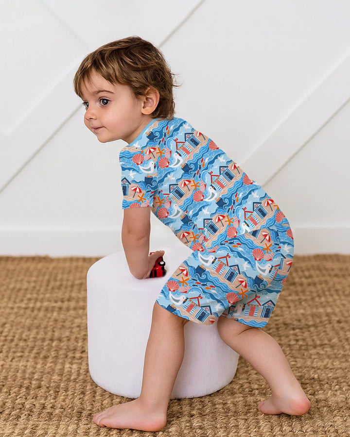 Template Zweiteiliges Pyjama-Set mit kurzen Ärmeln und Shorts