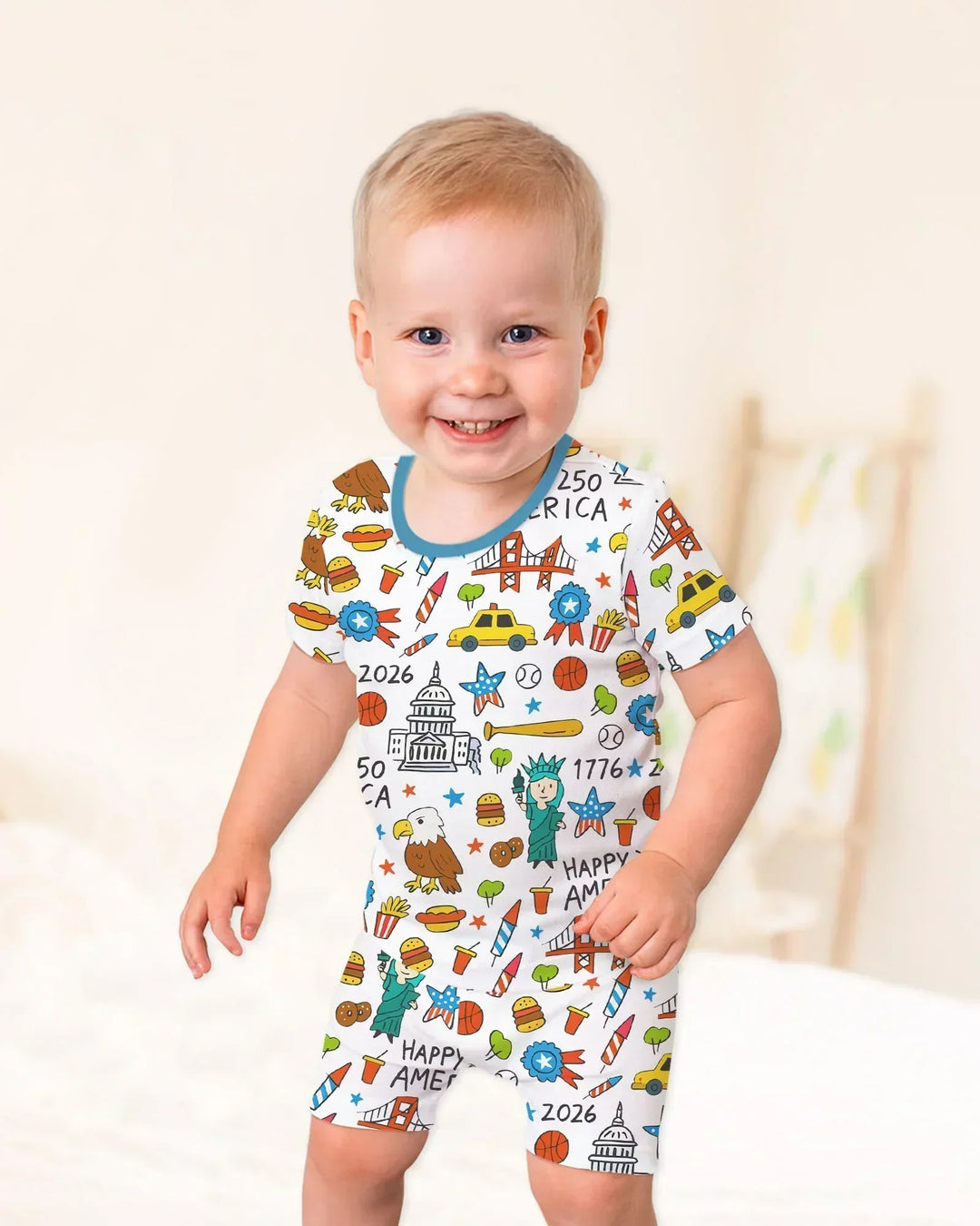 Template Zweiteiliges Pyjama-Set mit kurzen Ärmeln und Shorts