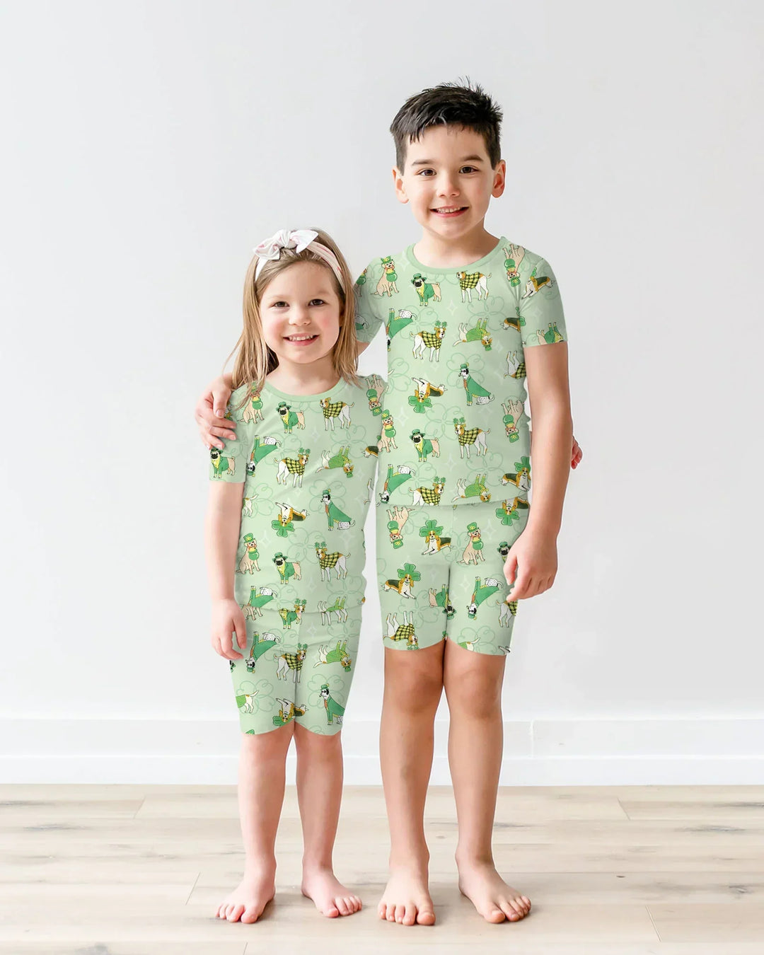 St. Patrick's Day Puppies Bamboo Two Piece Short Sleeve Shorts Pajama Set