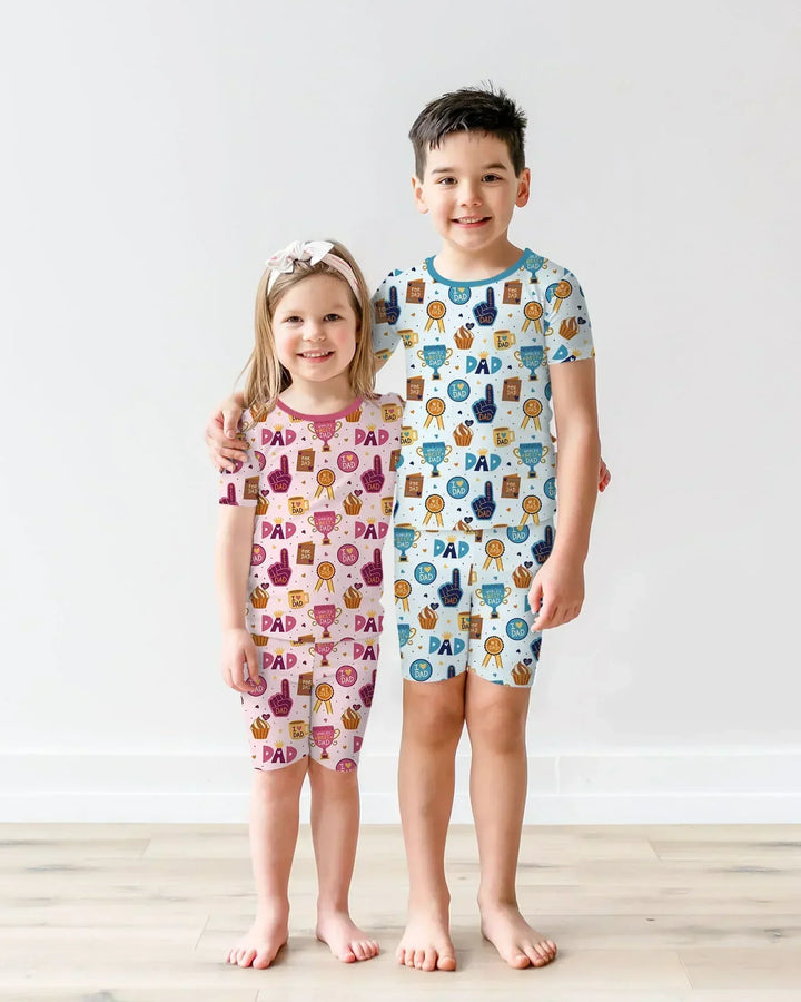 Template Zweiteiliges Pyjama-Set mit kurzen Ärmeln und Shorts