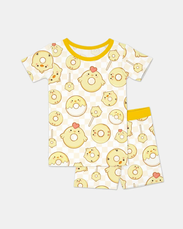 Template Zweiteiliges Pyjama-Set mit kurzen Ärmeln und Shorts