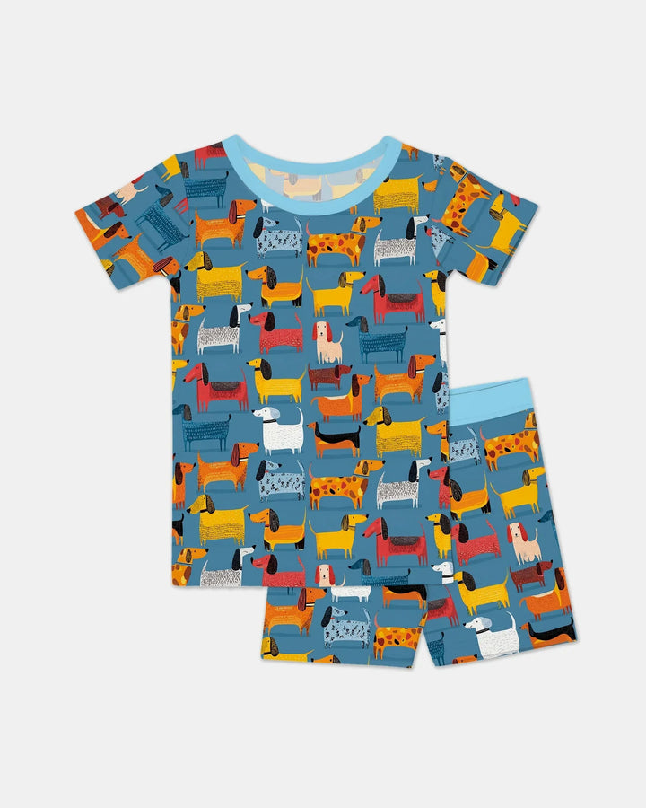 Template Zweiteiliges Pyjama-Set mit kurzen Ärmeln und Shorts