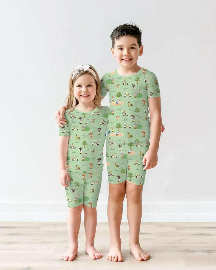 Template Zweiteiliges Pyjama-Set mit kurzen Ärmeln und Shorts