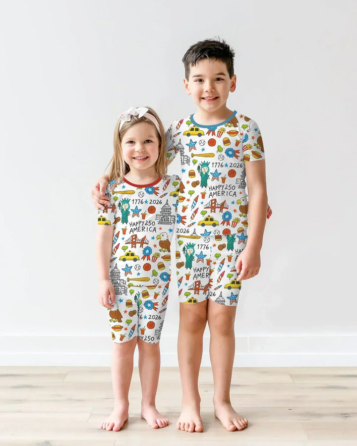 Template Zweiteiliges Pyjama-Set mit kurzen Ärmeln und Shorts
