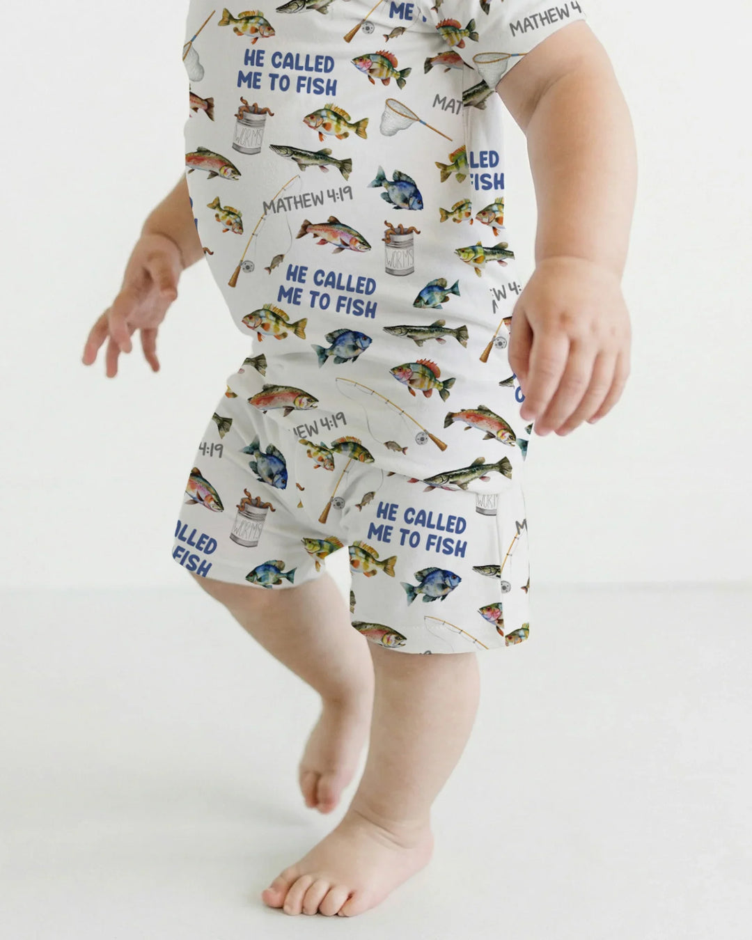 Template Zweiteiliges Pyjama-Set mit kurzen Ärmeln und Shorts