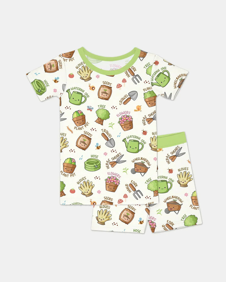 Template Zweiteiliges Pyjama-Set mit kurzen Ärmeln und Shorts