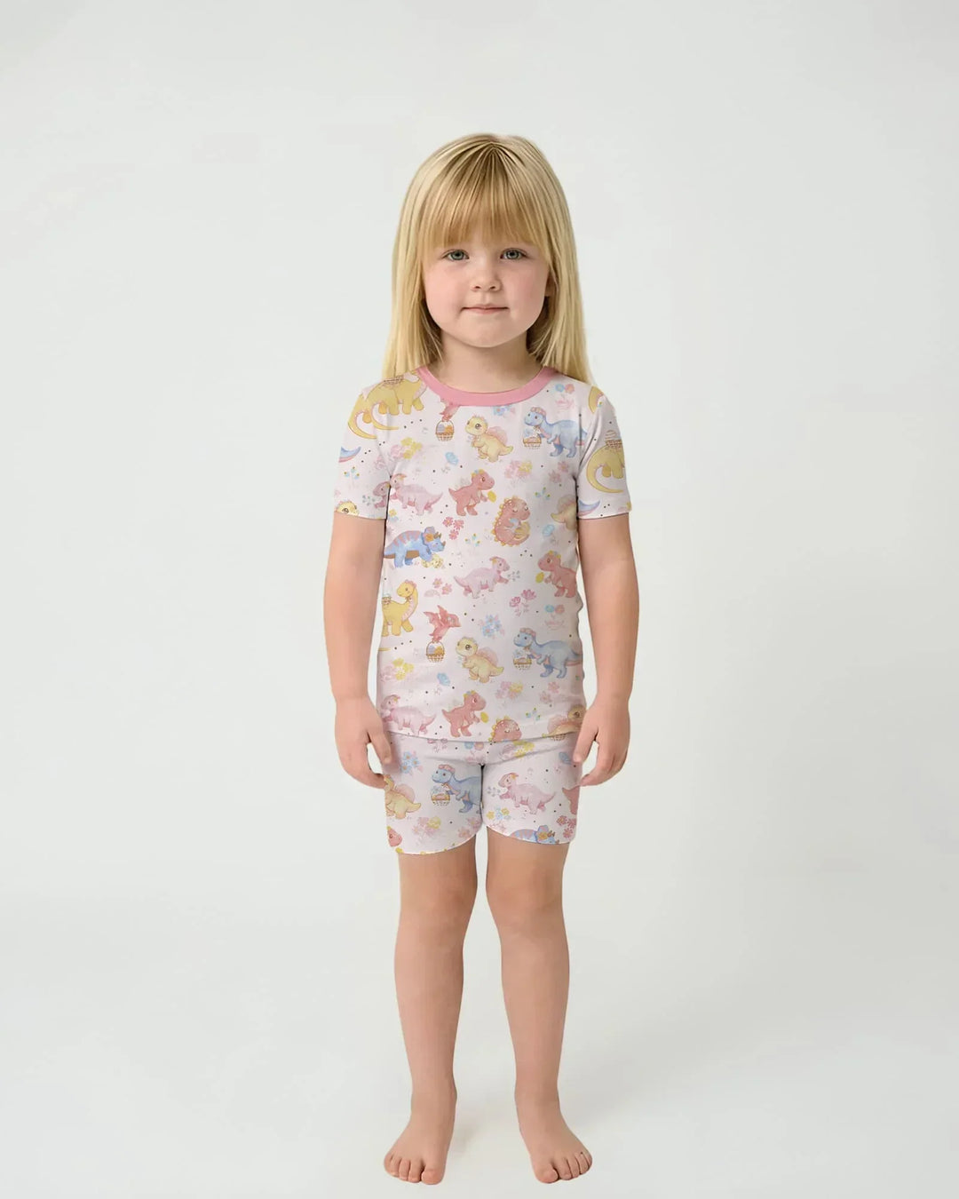 Template Zweiteiliges Pyjama-Set mit kurzen Ärmeln und Shorts