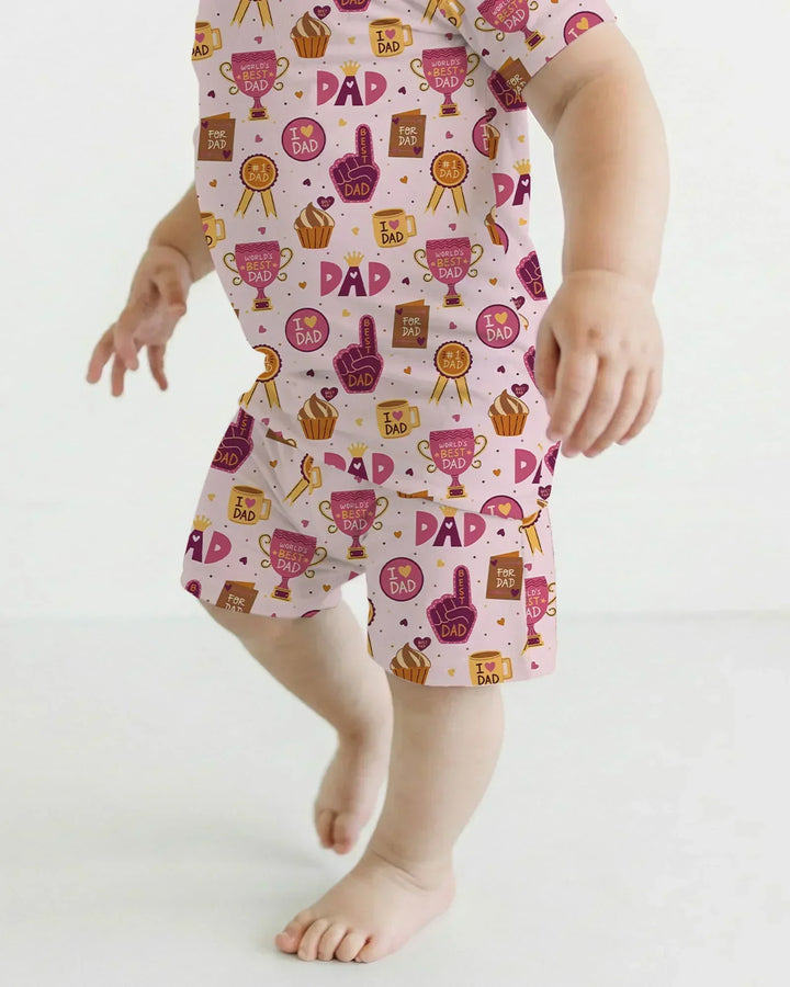 Template Zweiteiliges Pyjama-Set mit kurzen Ärmeln und Shorts