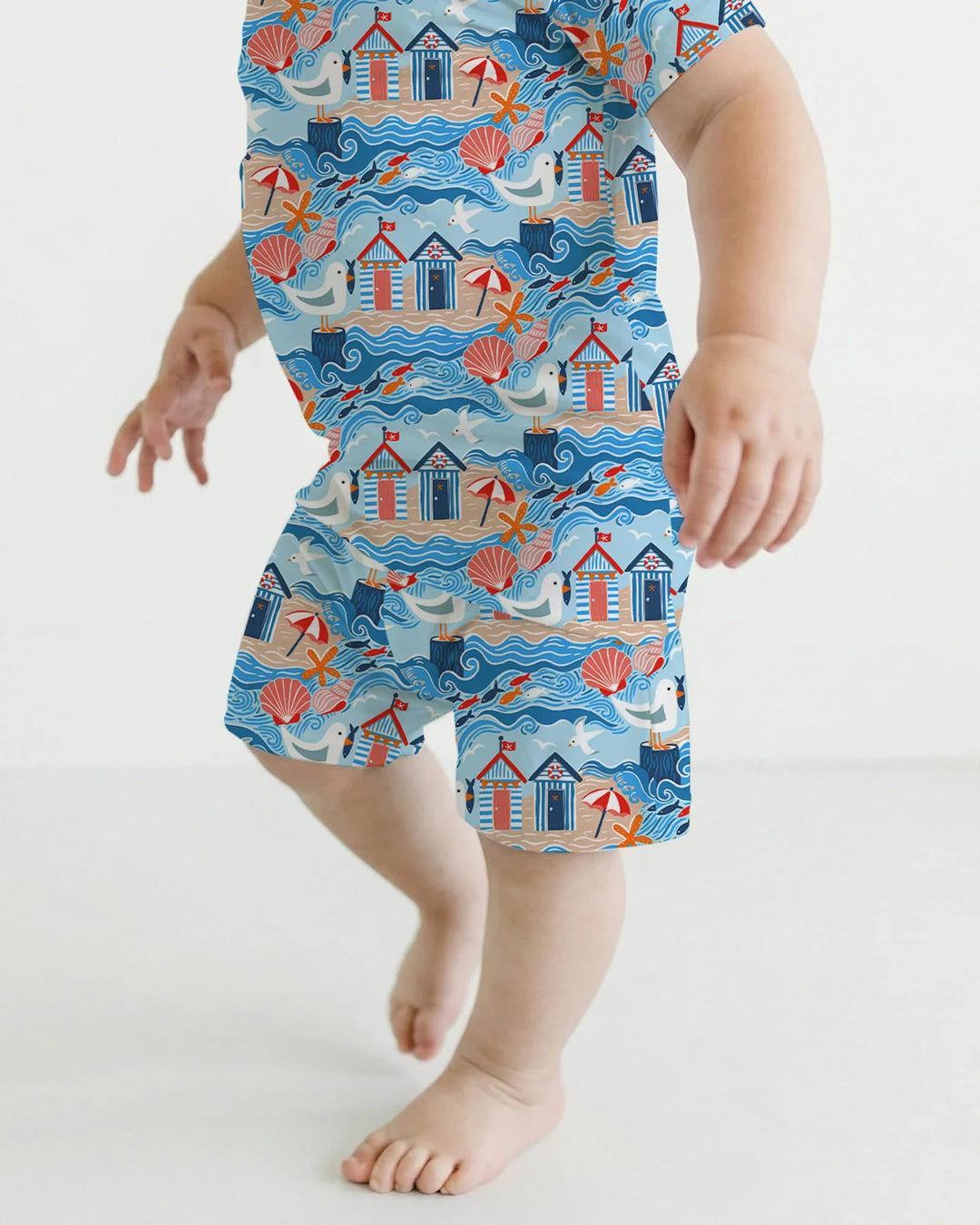 Template Zweiteiliges Pyjama-Set mit kurzen Ärmeln und Shorts
