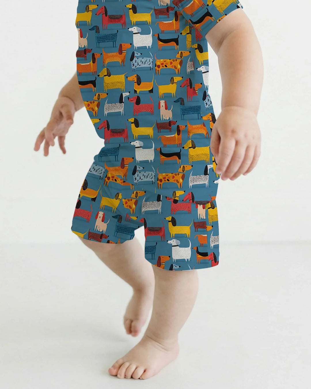 Template Zweiteiliges Pyjama-Set mit kurzen Ärmeln und Shorts