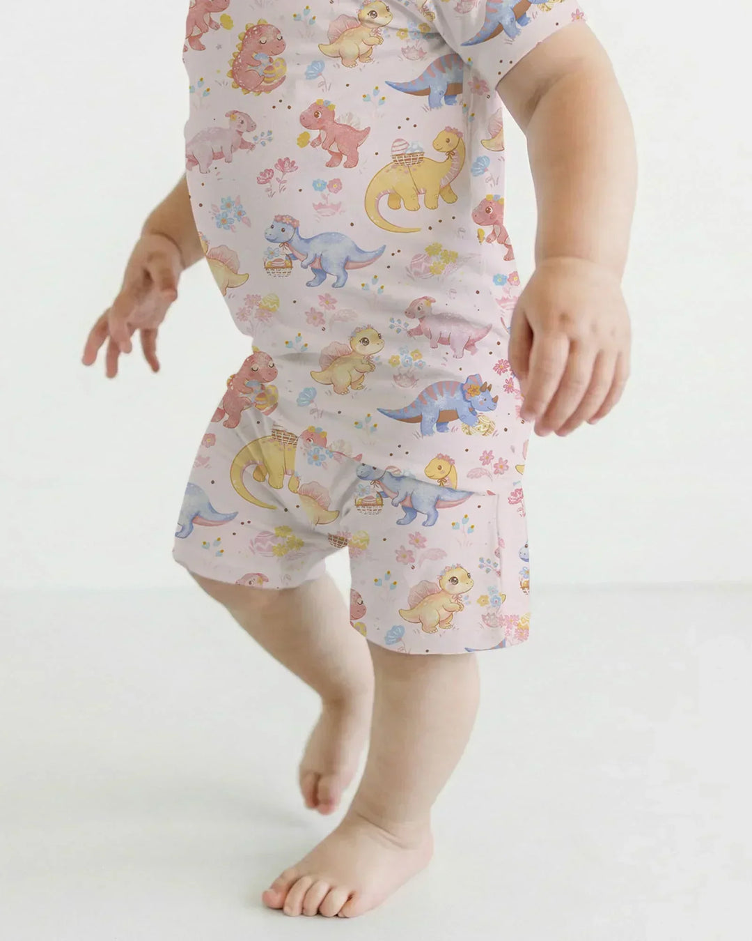 Template Zweiteiliges Pyjama-Set mit kurzen Ärmeln und Shorts
