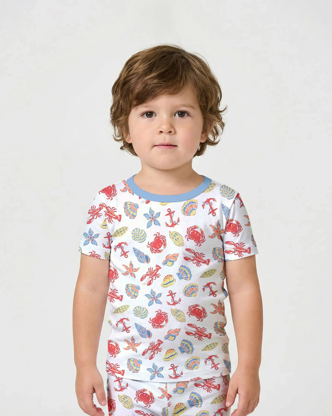 Template Zweiteiliges Pyjama-Set mit kurzen Ärmeln und Shorts