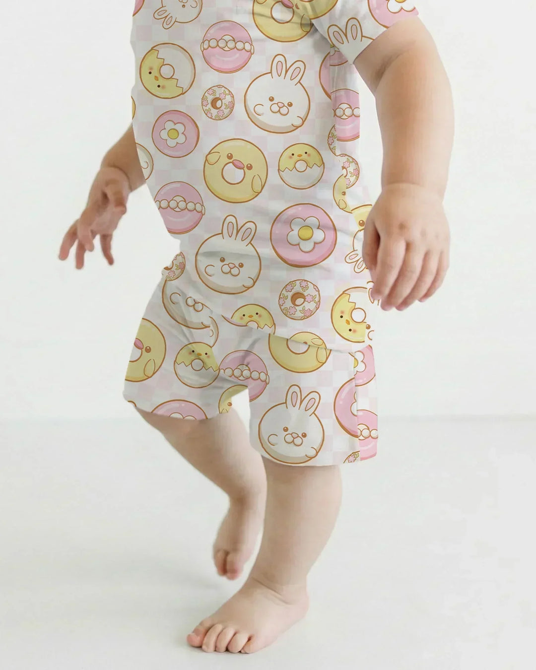 Template Zweiteiliges Pyjama-Set mit kurzen Ärmeln und Shorts
