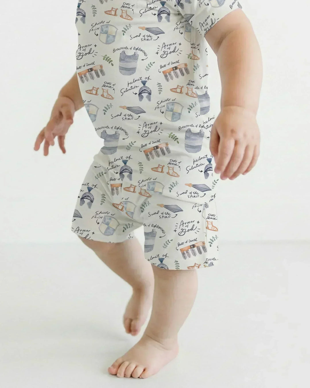 Template Zweiteiliges Pyjama-Set mit kurzen Ärmeln und Shorts