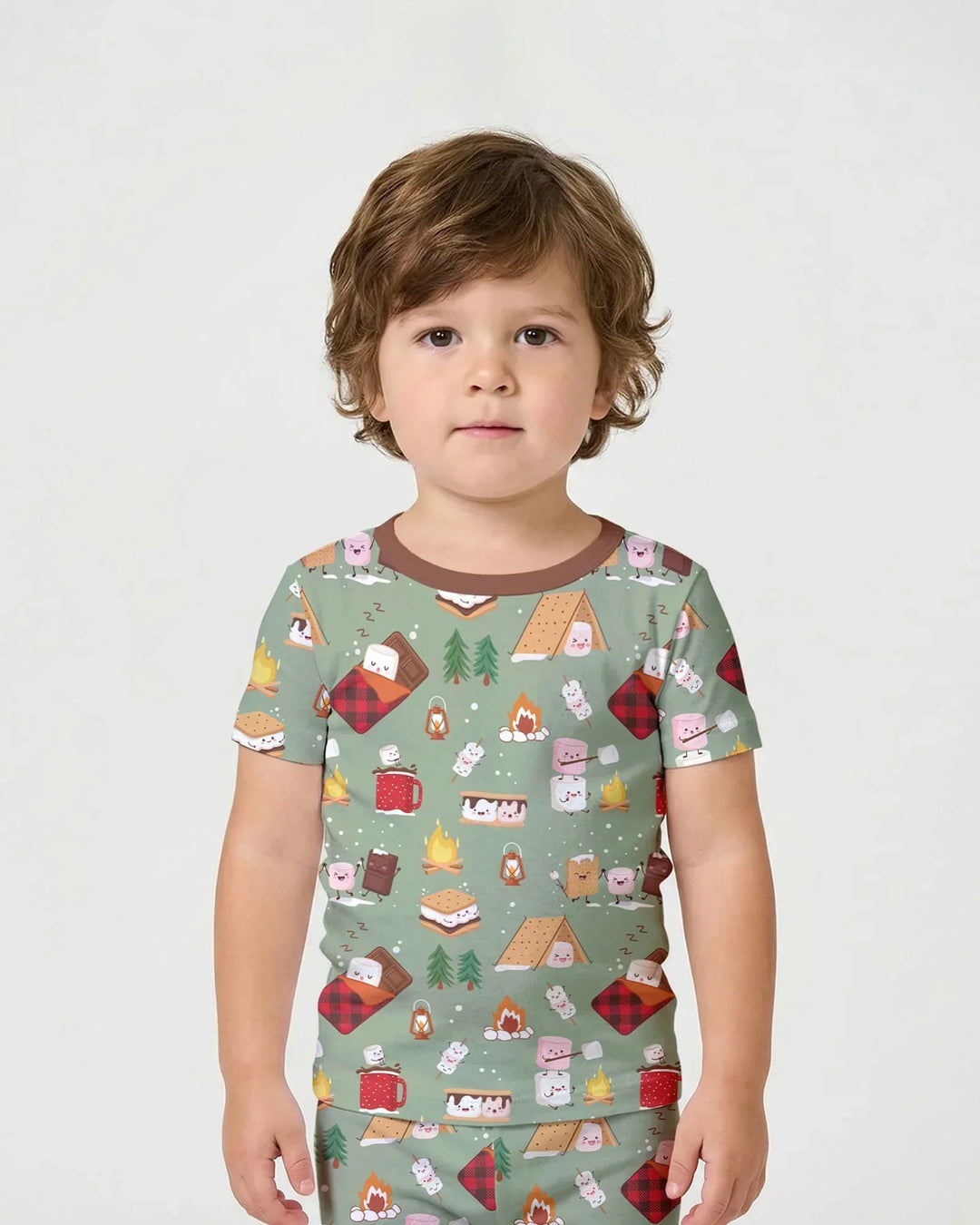 Template Zweiteiliges Pyjama-Set mit kurzen Ärmeln und Shorts