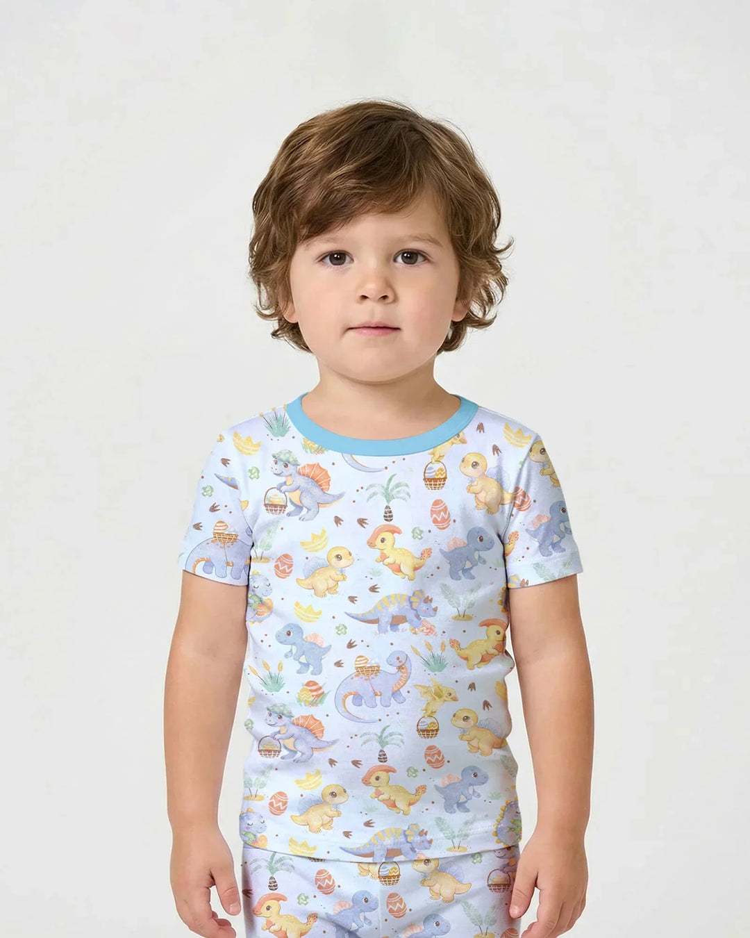 Template Zweiteiliges Pyjama-Set mit kurzen Ärmeln und Shorts