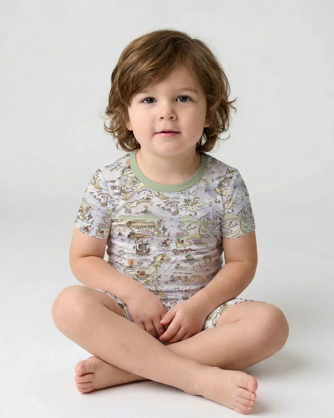 Template Zweiteiliges Pyjama-Set mit kurzen Ärmeln und Shorts