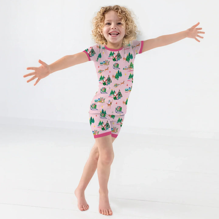 Template Zweiteiliges Pyjama-Set mit kurzen Ärmeln und Shorts