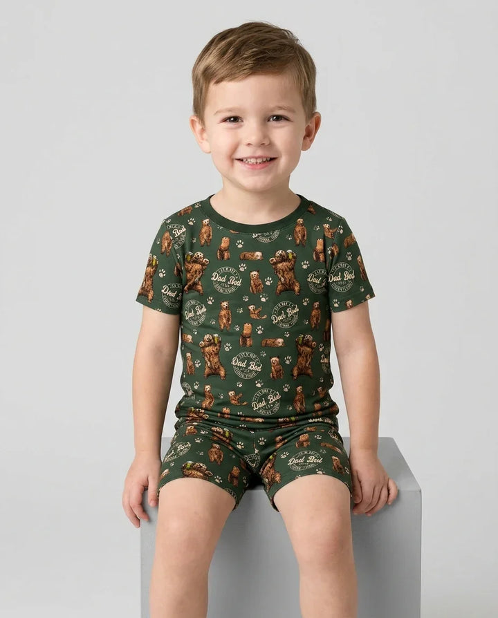 Template Zweiteiliges Pyjama-Set mit kurzen Ärmeln und Shorts