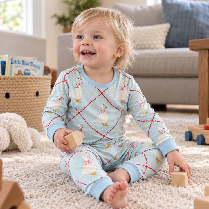Red Ribbon Duck Bamboo Two Piece Long Sleeve Pajama Set