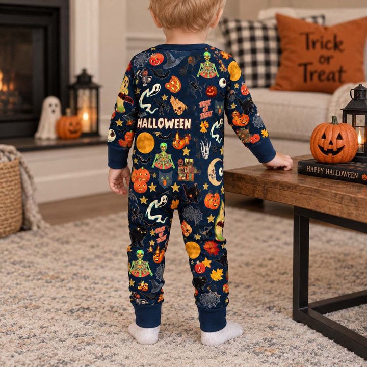 Retro Halloween Night Pattern Bamboo Convertible Zippy