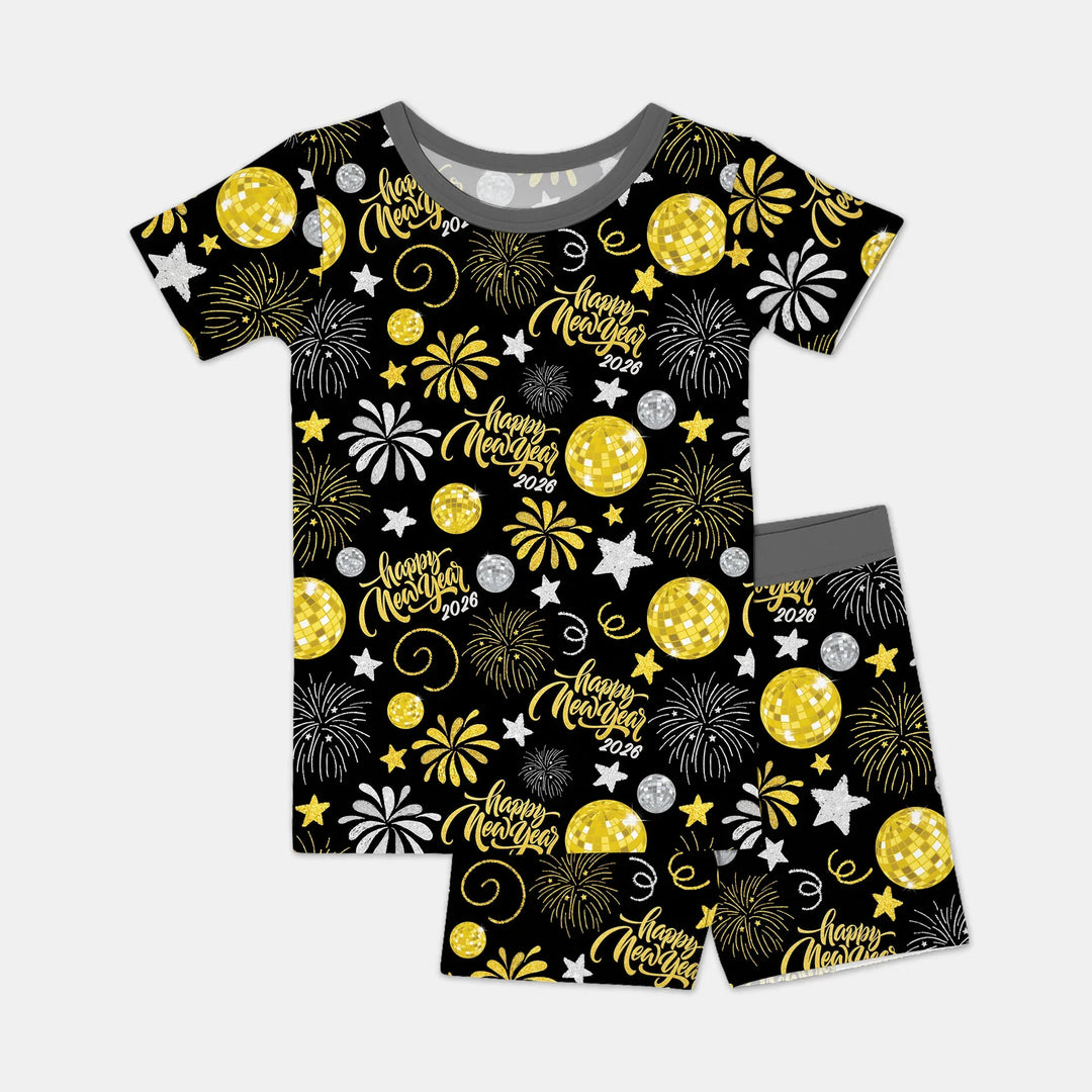 Template Zweiteiliges Pyjama-Set mit kurzen Ärmeln und Shorts
