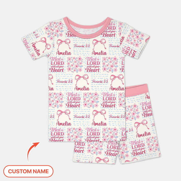 Zweiteiliges Pyjama-Set mit kurzen Ärmeln und Shorts im Sommer-Design
