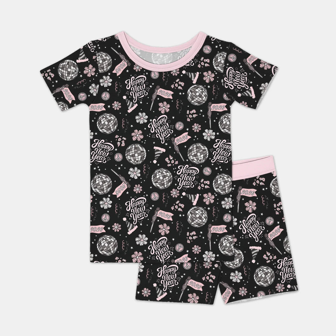 Template Zweiteiliges Pyjama-Set mit kurzen Ärmeln und Shorts