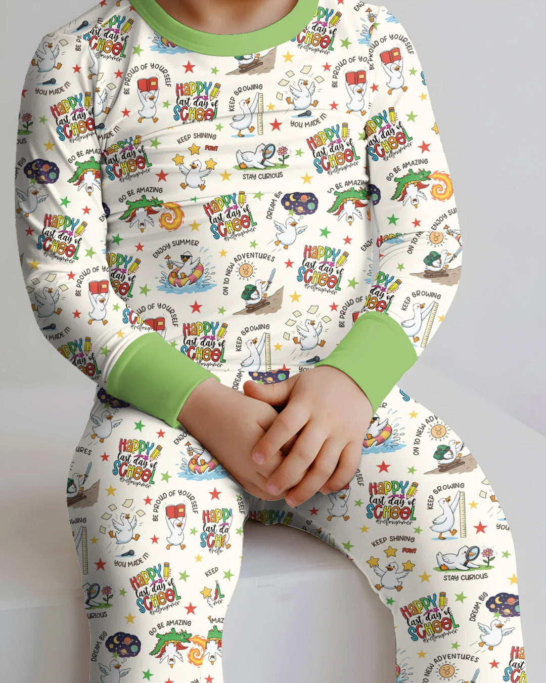 Zweiteiliges Langarm-Pyjama-Set mit Sommerfrüchten