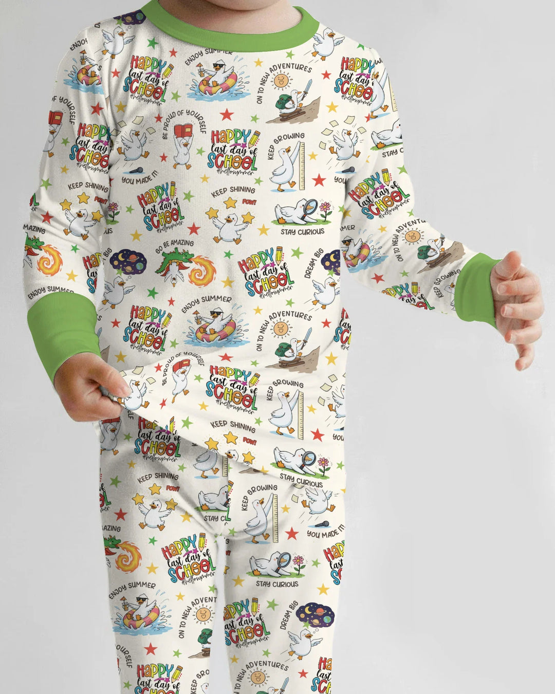 Zweiteiliges Langarm-Pyjama-Set mit Sommerfrüchten