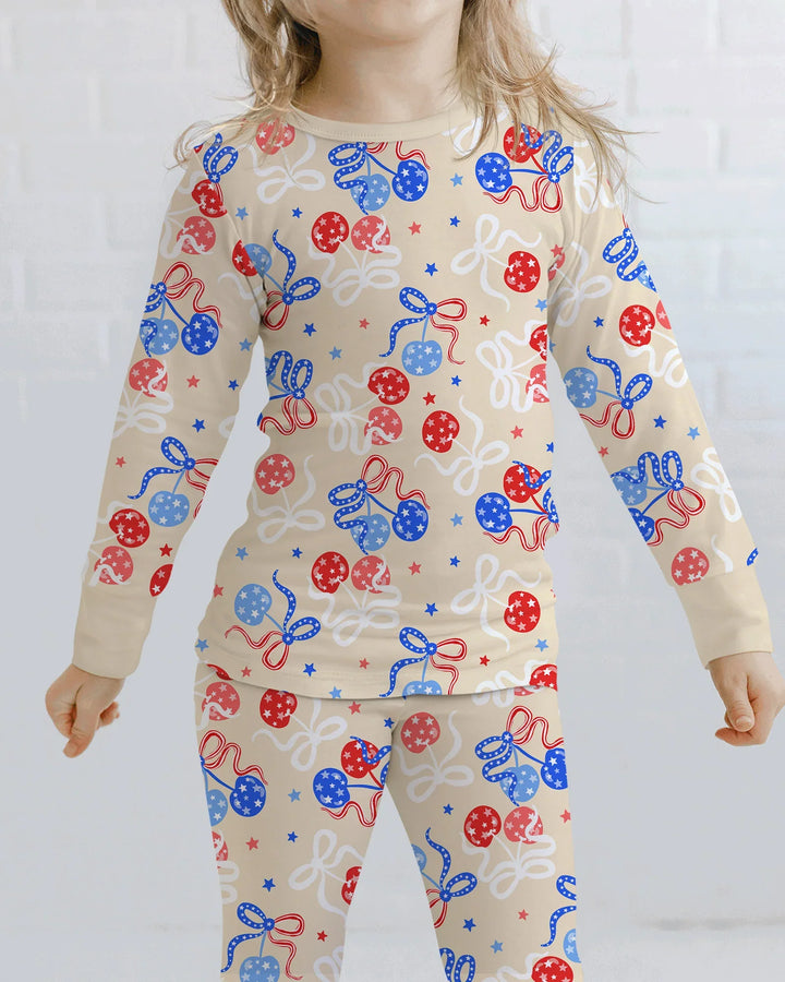 Zweiteiliges Langarm-Pyjama-Set mit Sommerfrüchten