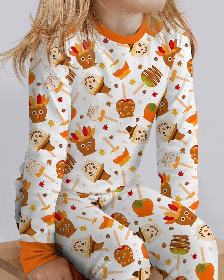 Zweiteiliges Langarm-Pyjama-Set mit Sommerfrüchten