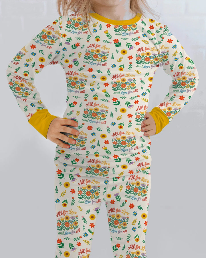 Zweiteiliges Langarm-Pyjama-Set mit Sommerfrüchten