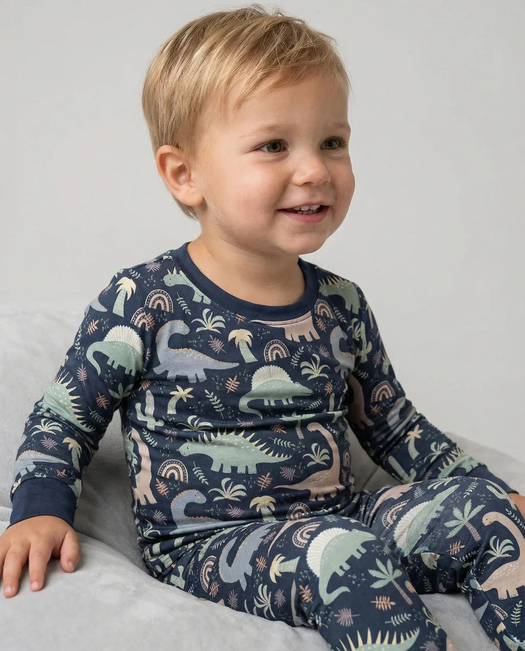 Dunkelblaues Jurassic Jungle Bambus-Zweiteiler-Pyjama-Set