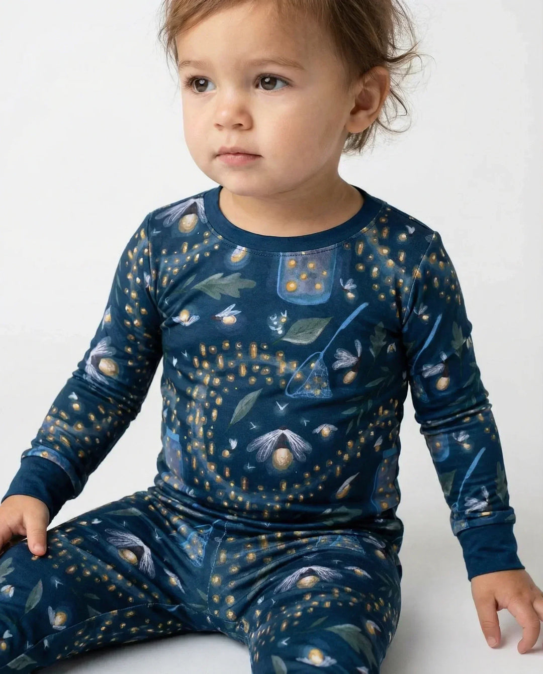Zweiteiliger Pyjama aus Bambus mit Leuchtkäfern