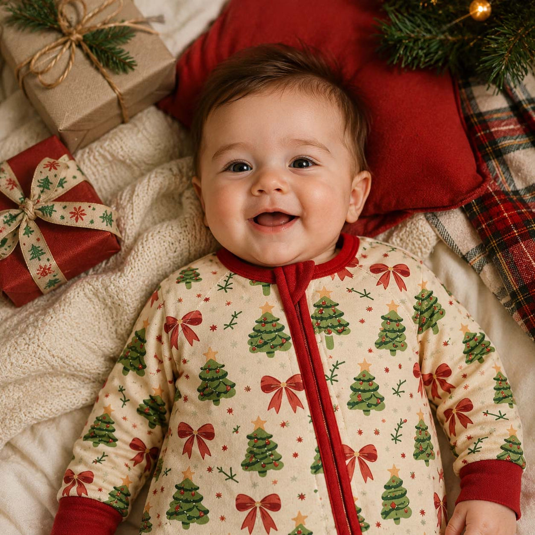 Vintage Christmas Trees and Red Bows Bamboo Convertible Zippy