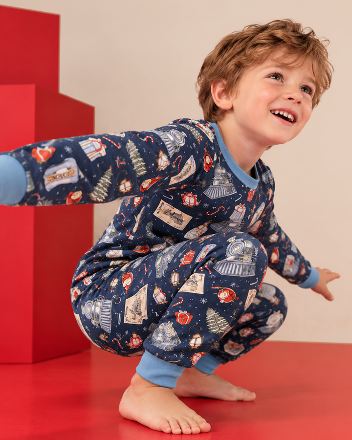 Zweiteiliges Langarm-Pyjama-Set mit Sommerfrüchten