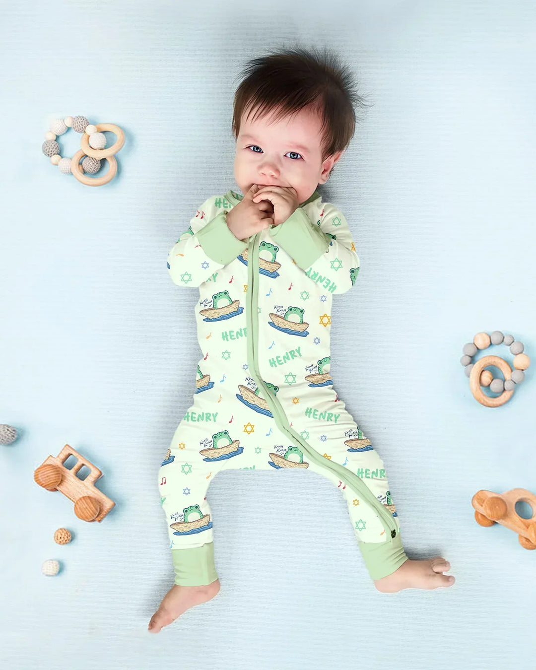 Frogs Here, Frogs There Passover Custom Name Bamboo Convertible Zippy