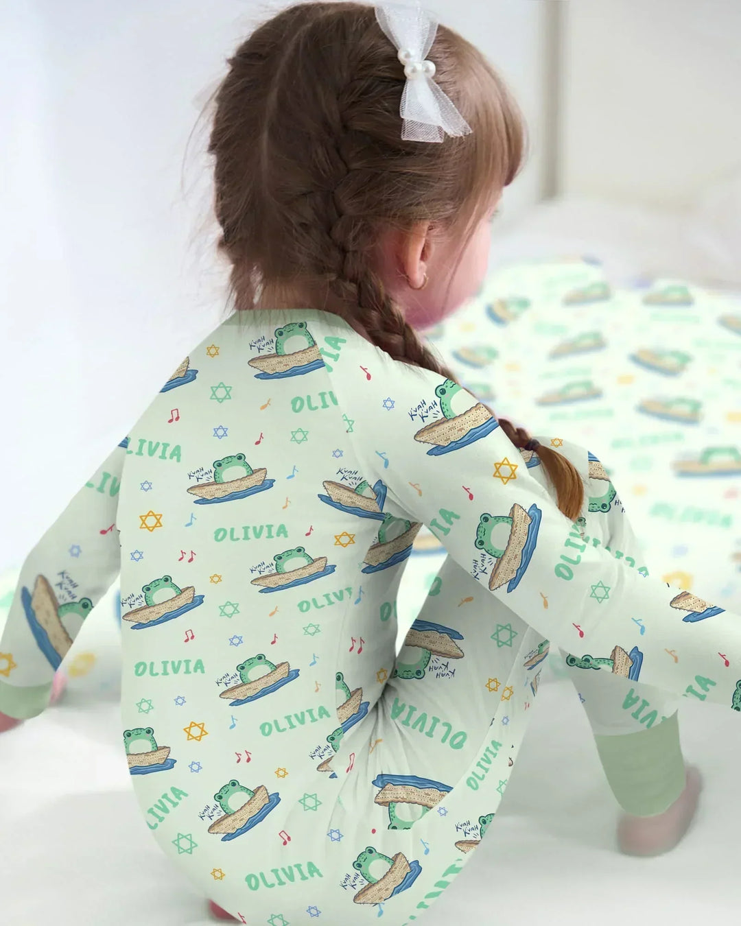 Frogs Here, Frogs There Passover Custom Name Bamboo Convertible Zippy